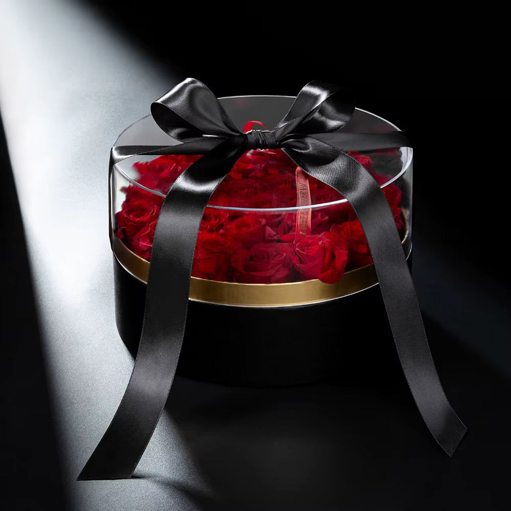 Premium clear acrylic gift box for events and retail