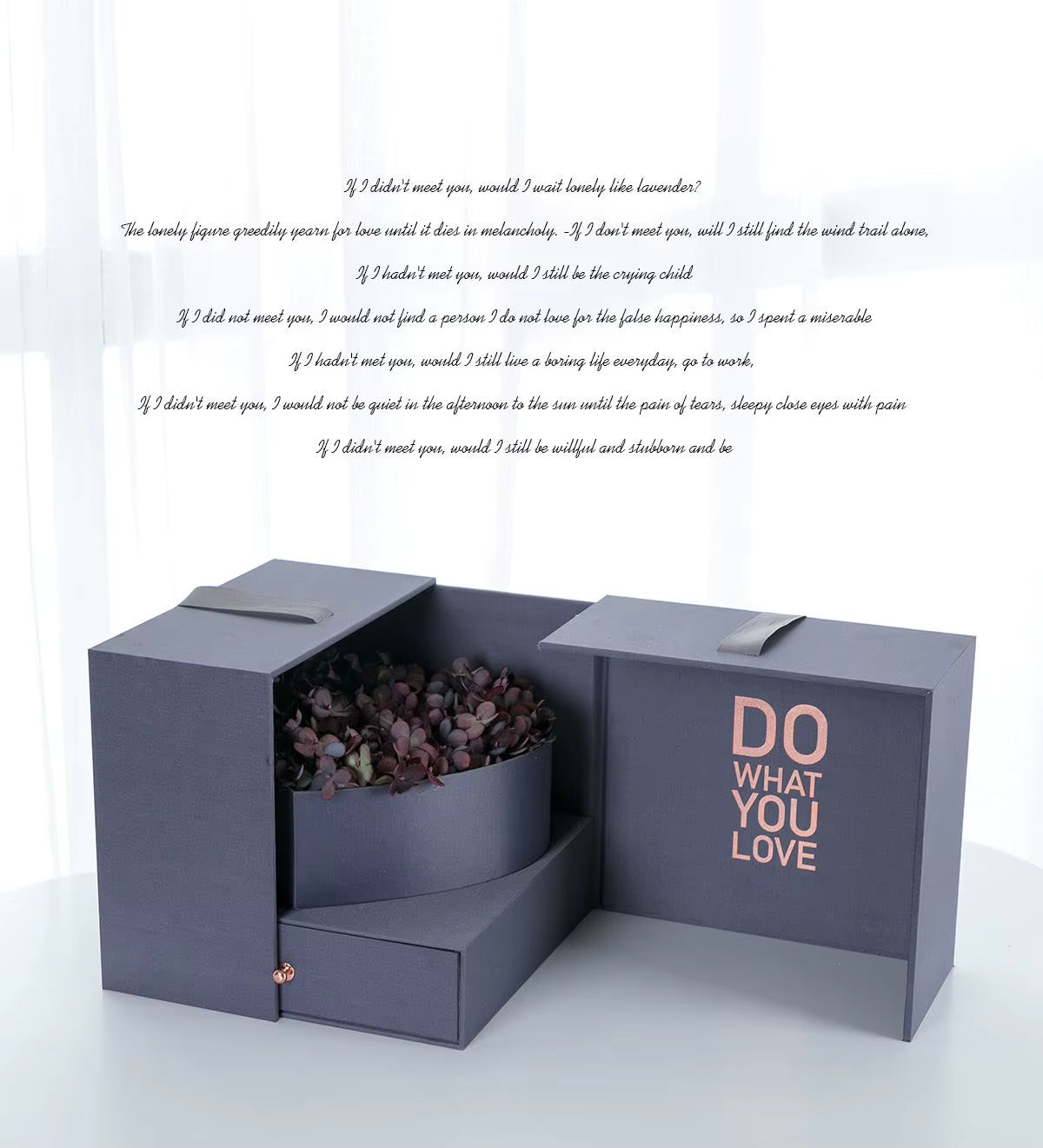 Magic gift box cube for luxurious floral creations