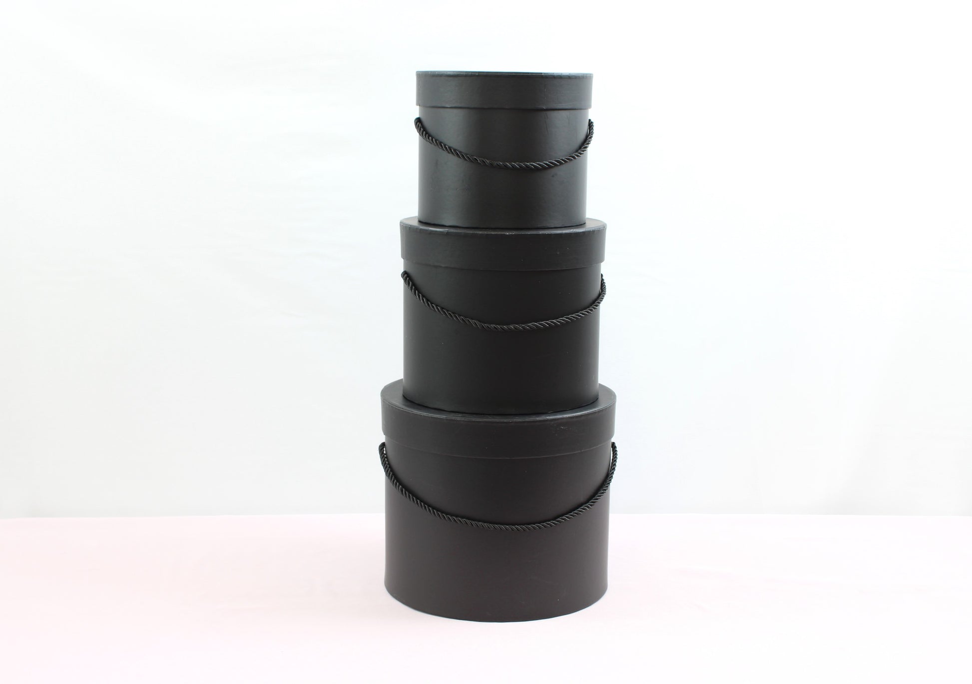 Black Basic Round Flower Hat Box with Lid