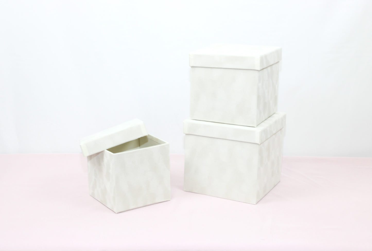 Velvet Cube Square Flower Hat Box with Lid