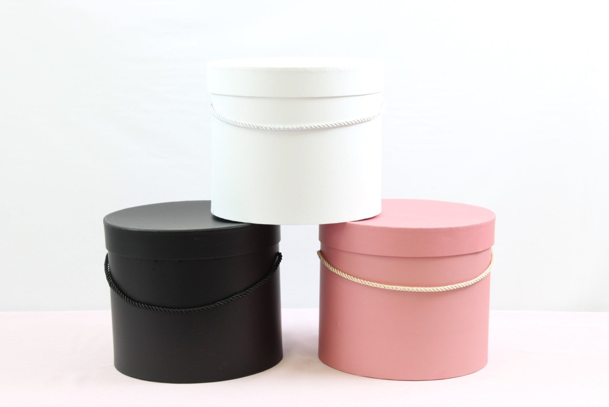 Basic Round Flower Hat Box with Lid - Various Colors and Sizes - For Luxury Flower / Gift / Chocolate Strawberries Arrangements - Elegant Supply