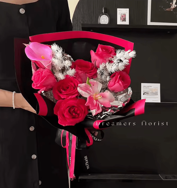 Bold Edge Flower Wrapping Paper (20pcs/bag) - Elegant Supply