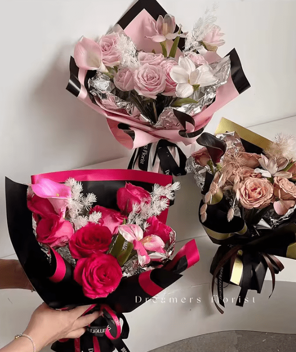 Bold Edge Flower Wrapping Paper (20pcs/bag) - Elegant Supply