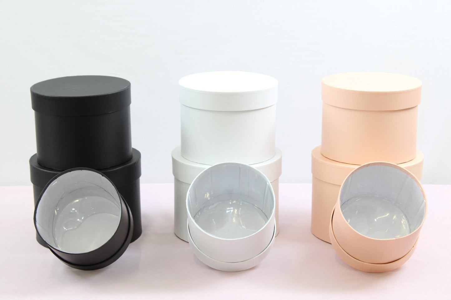 Classic Round Flower Hat Box with Liner Included - Elegant Supply