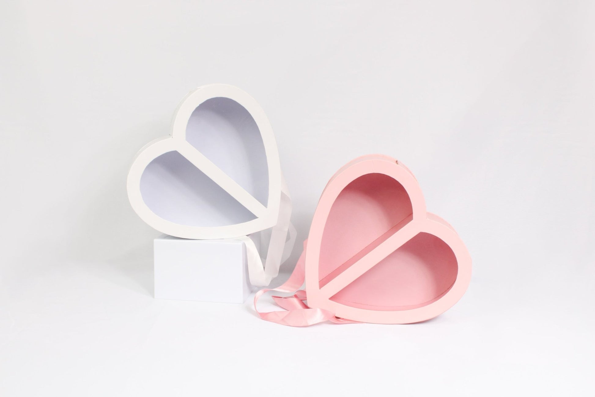 Clear Double Open Heart Flower Gift Box with Handle - Elegant Supply