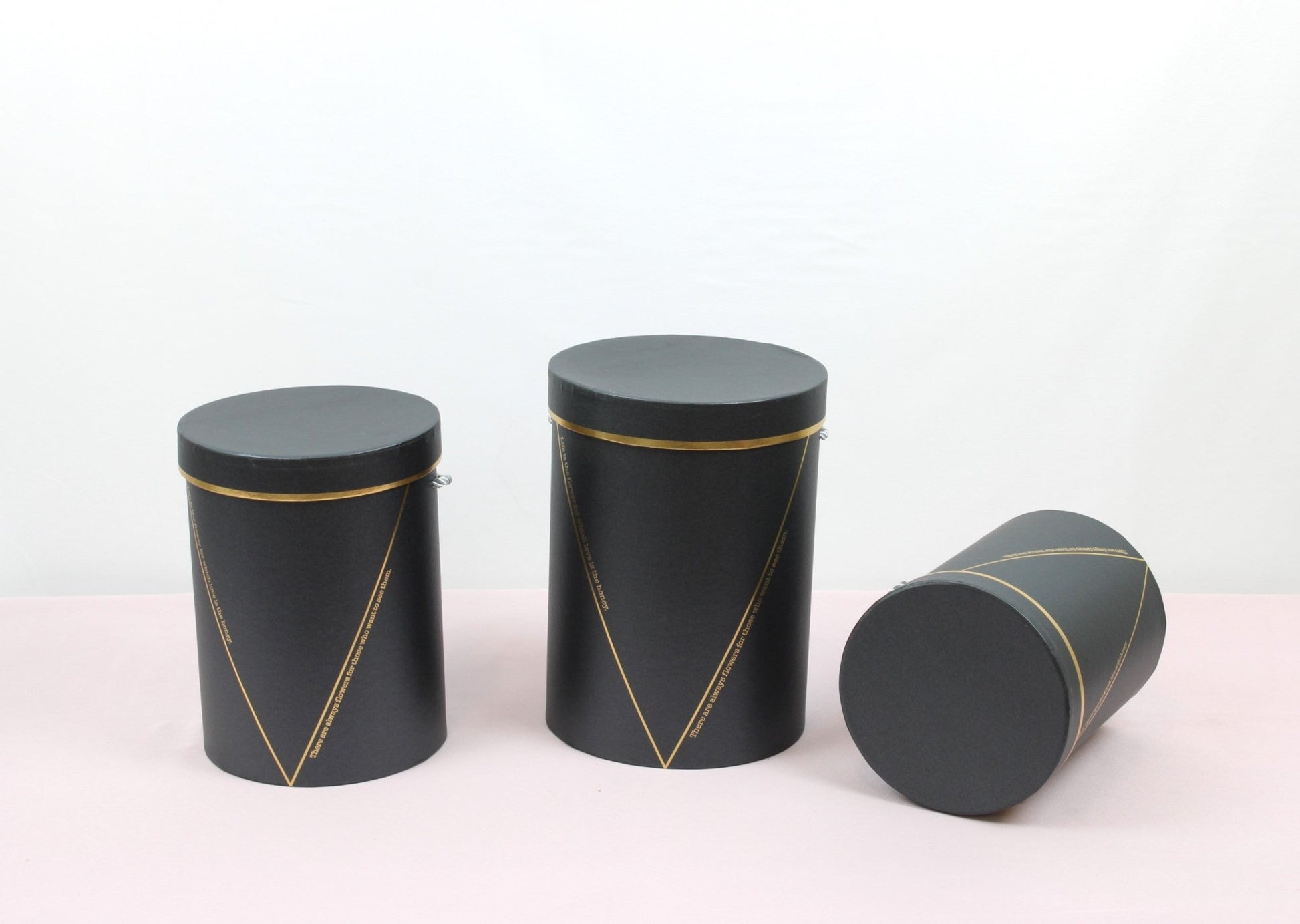 Cute Honey Round Flower Hat Box with Lid - Elegant Supply