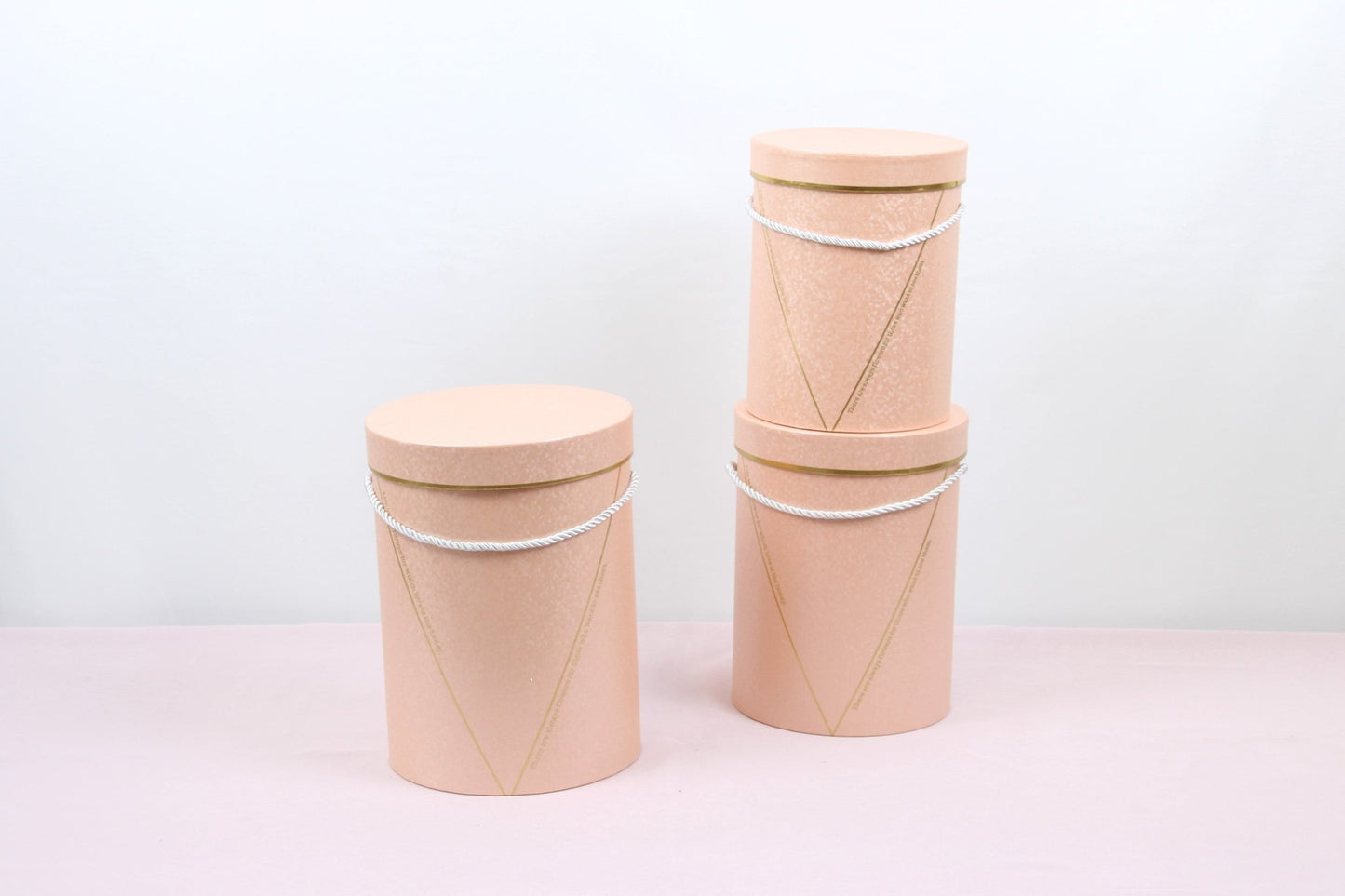 Cute Honey Round Flower Hat Box with Lid - Elegant Supply