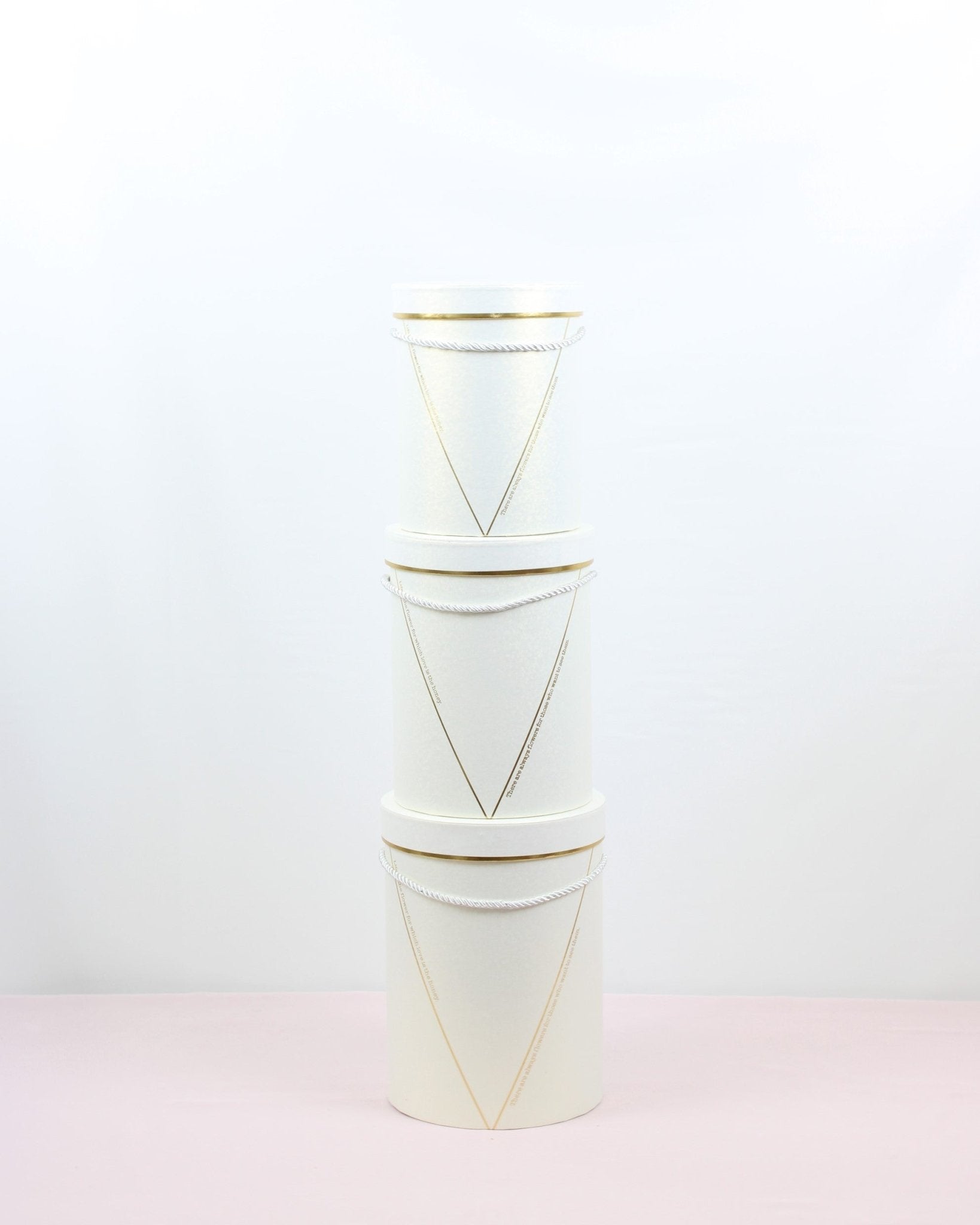 Cute Honey Round Flower Hat Box with Lid - Elegant Supply