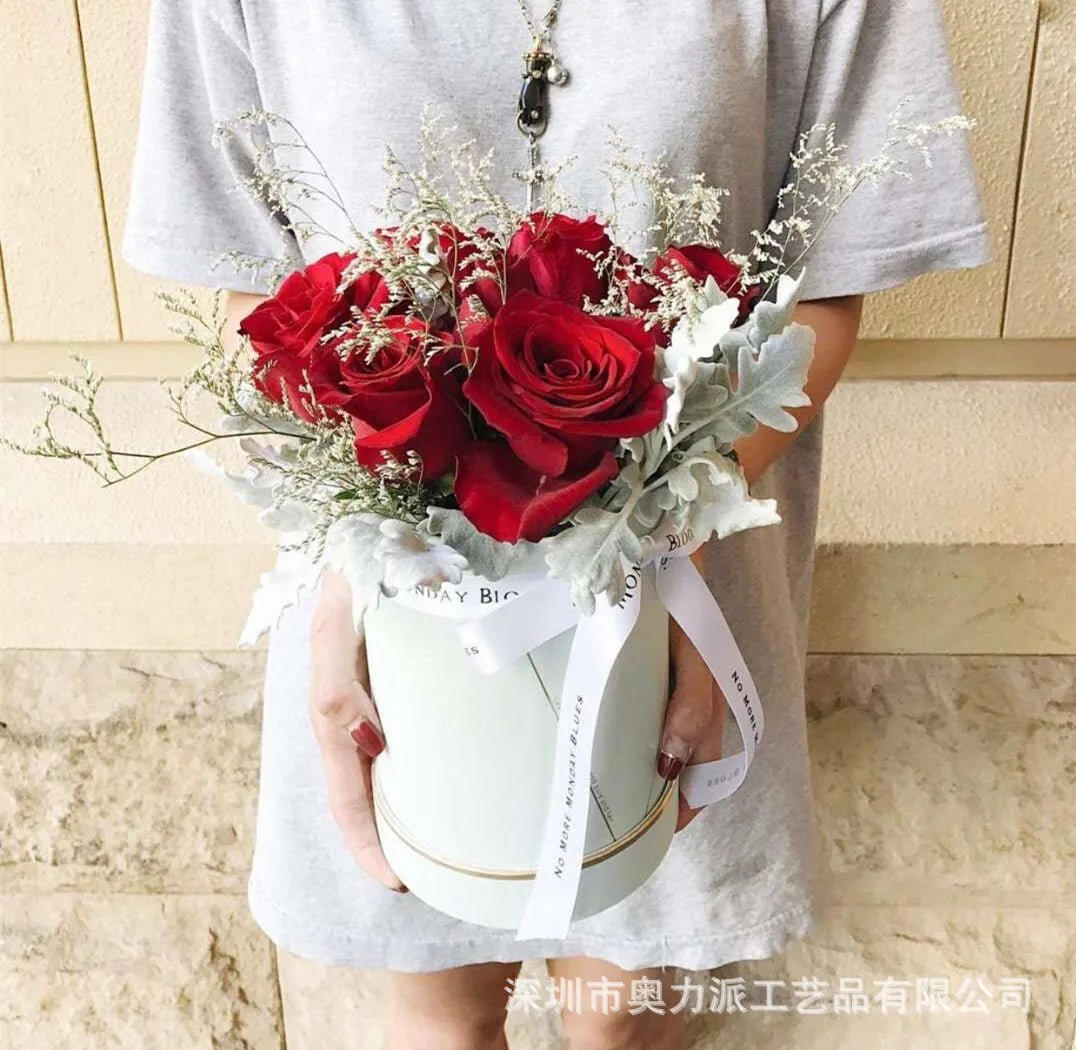 Cute Honey Round Flower Hat Box with Lid - Elegant Supply