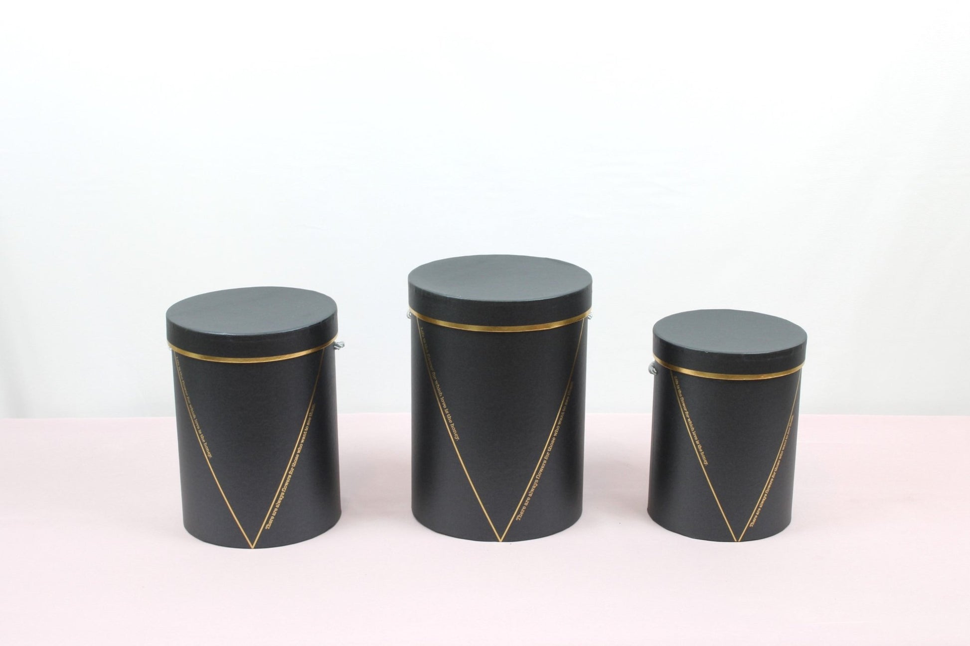 Cute Honey Round Flower Hat Box with Lid - Elegant Supply