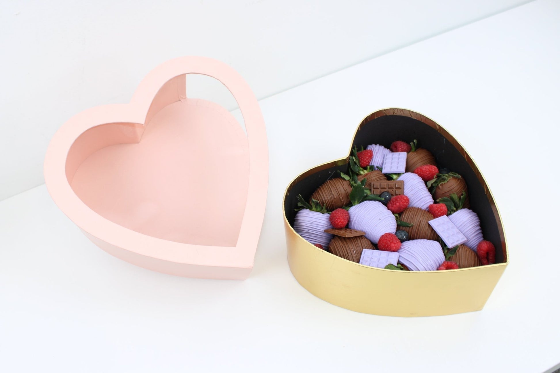 Gold Slide Heart Flower Gift Box - Elegant Supply