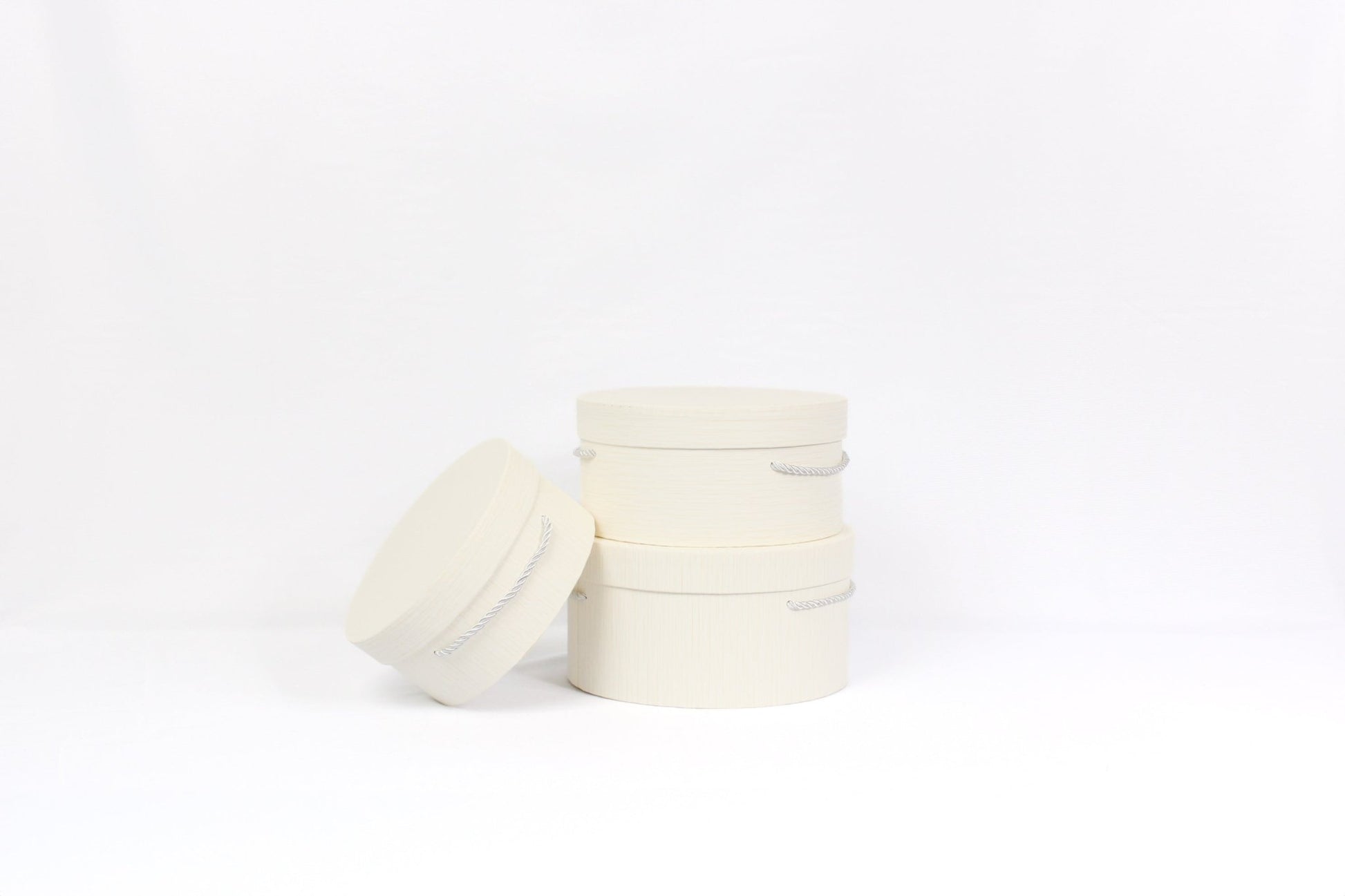 Line Textures Round Box with Handle - Elegant Supply
