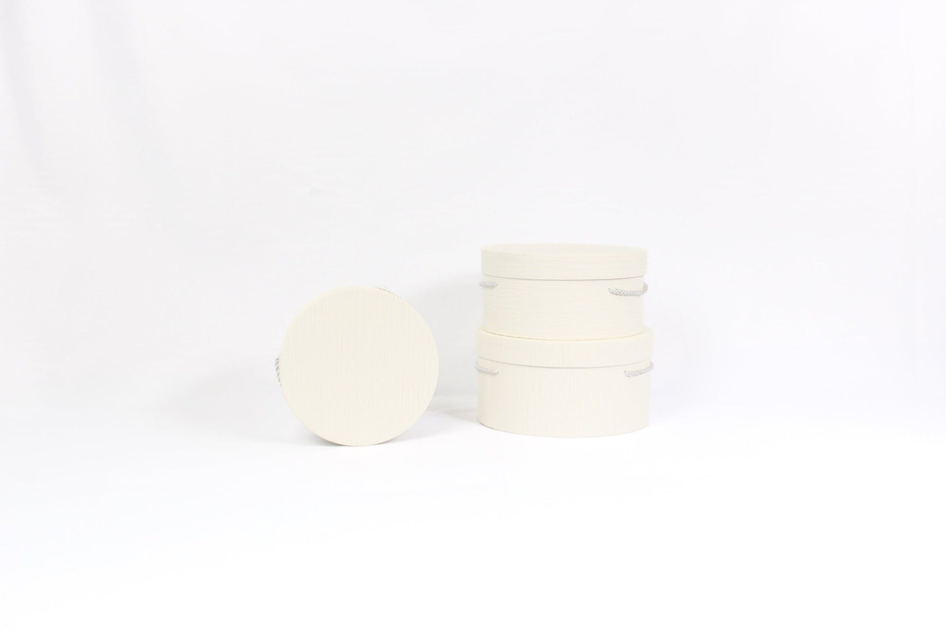Line Textures Round Box with Handle - Elegant Supply