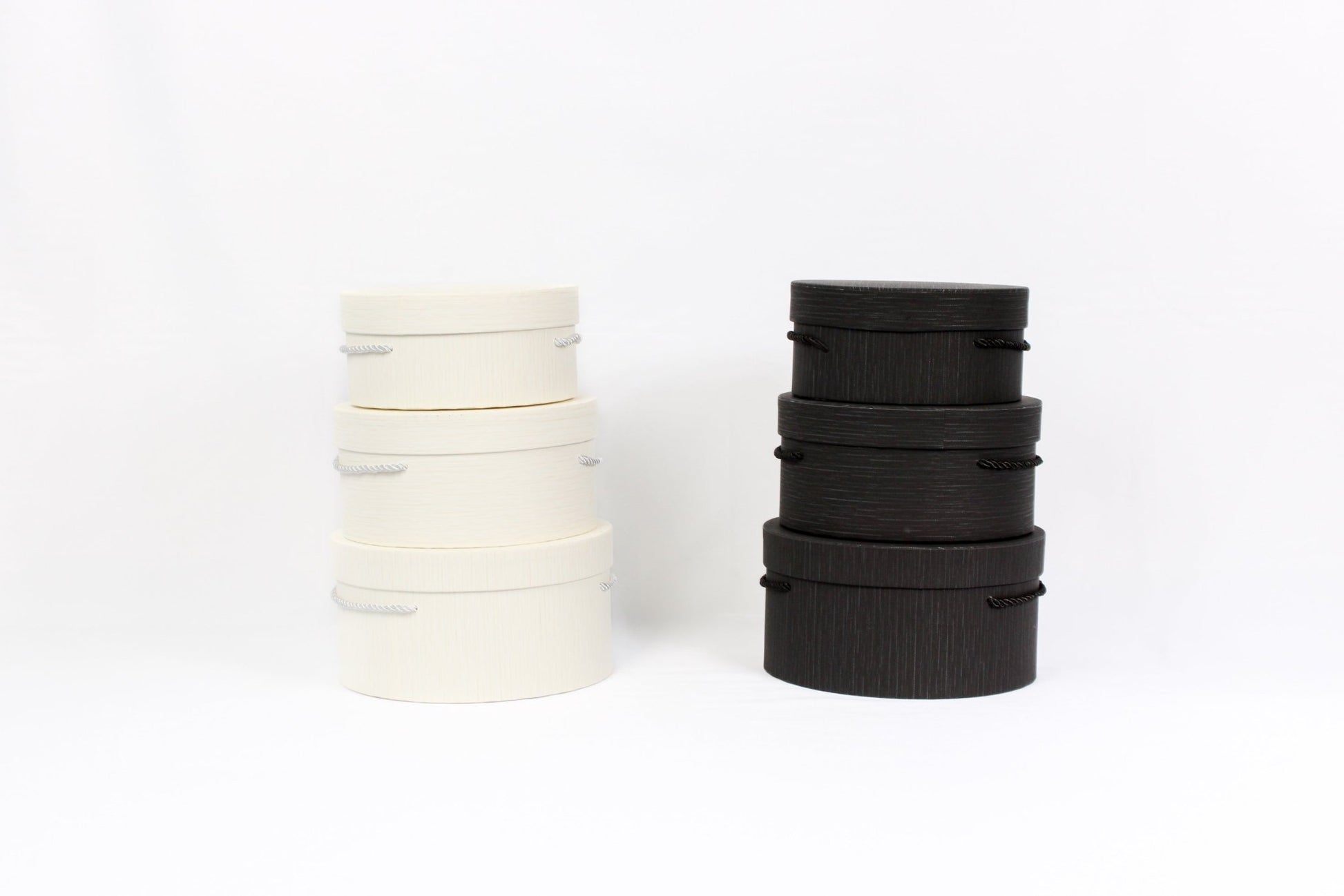 Line Textures Round Box with Handle - Elegant Supply