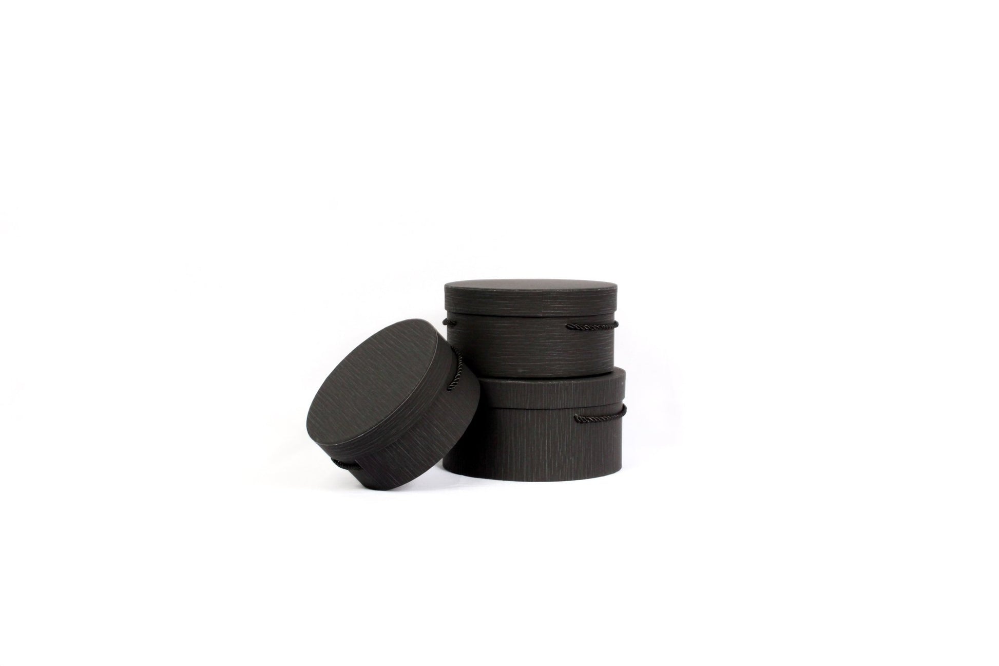 Line Textures Round Box with Handle - Elegant Supply