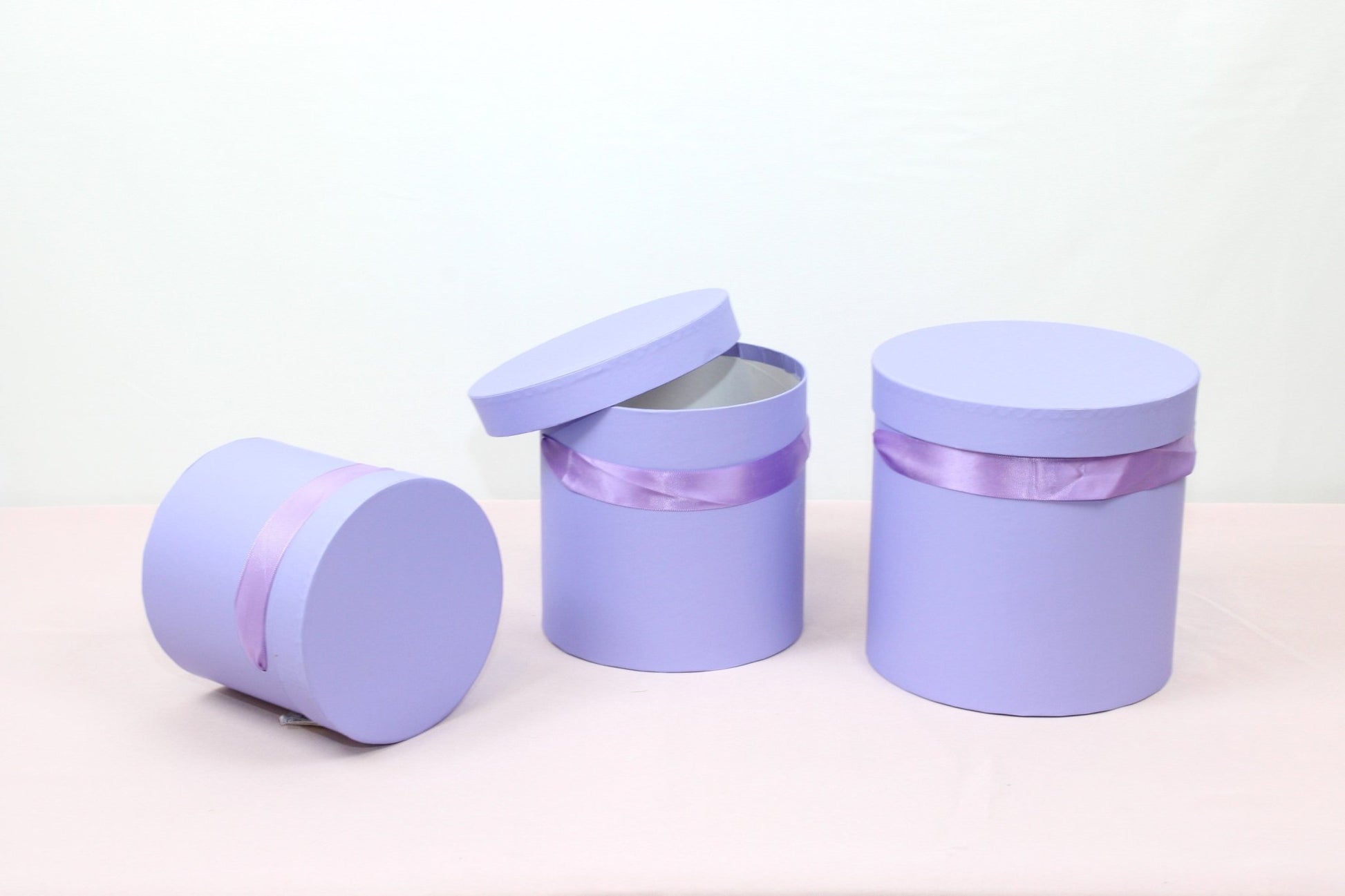 Macaroon Color Round Flower Hat Box with Lid - Elegant Supply