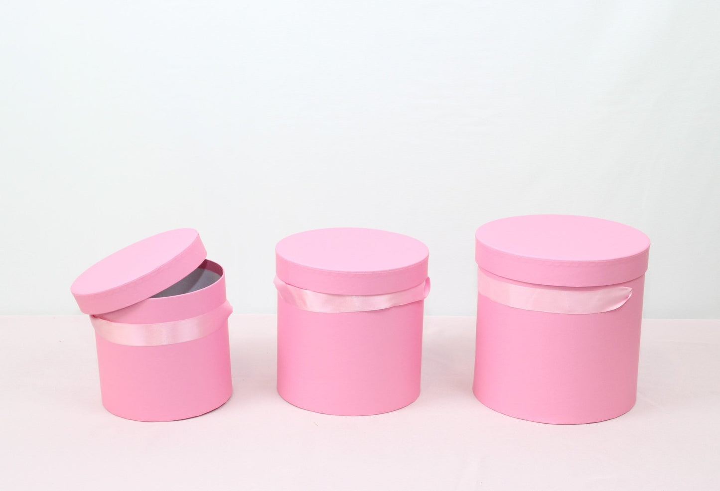 Macaroon Color Round Flower Hat Box with Lid - Elegant Supply