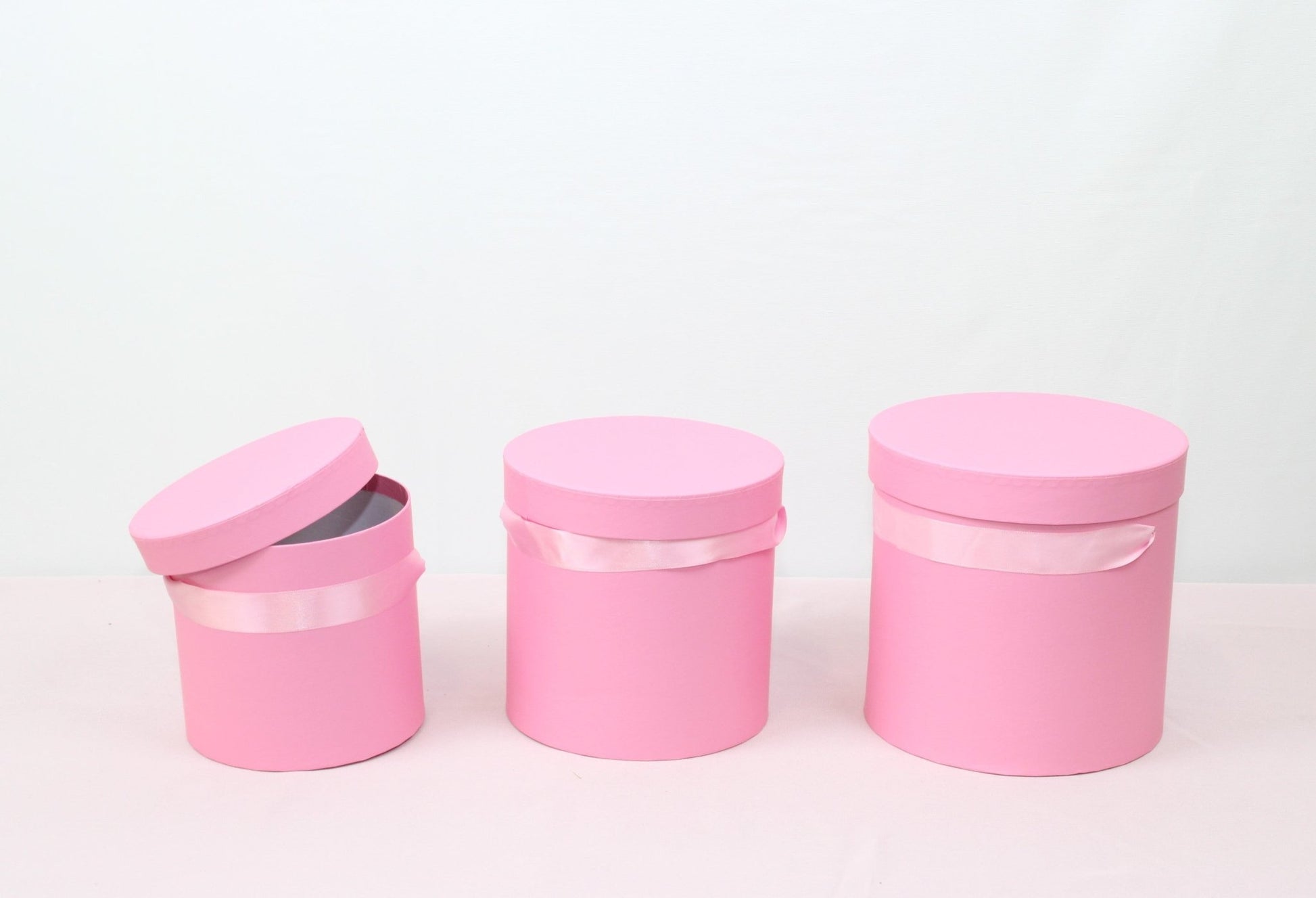 Macaroon Color Round Flower Hat Box with Lid - Elegant Supply