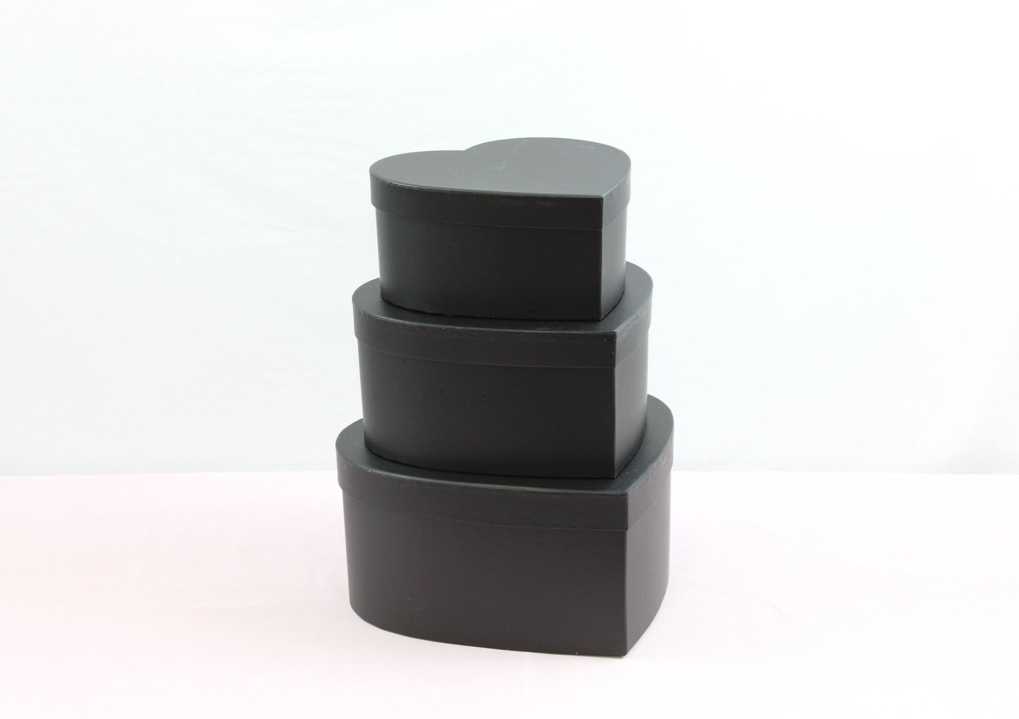 Minimalist Solid Color Heart Flower Gift Box - Elegant Supply