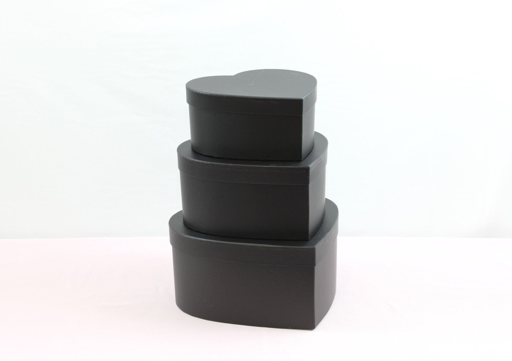 Minimalist Solid Color Heart Flower Gift Box - Elegant Supply