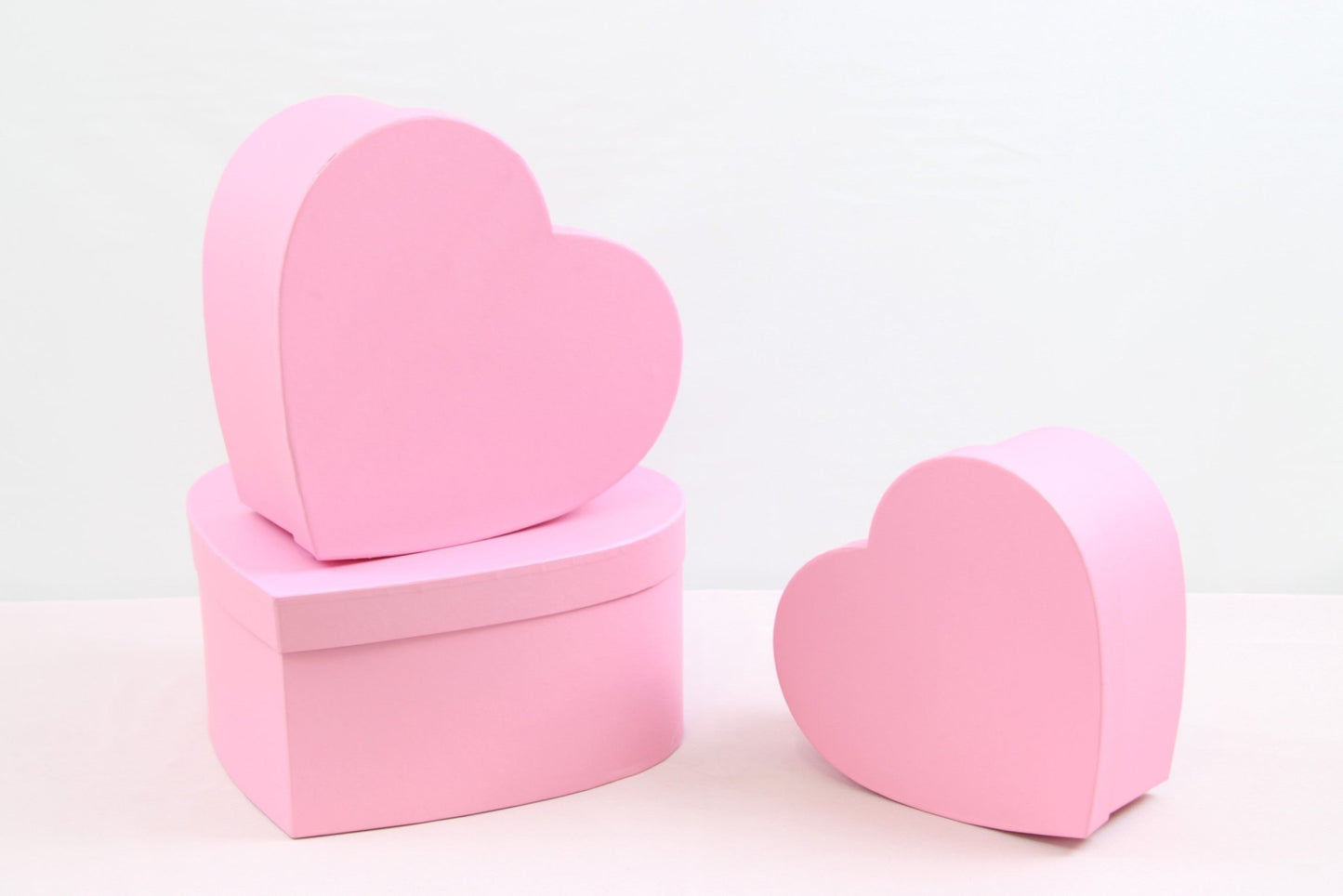 Minimalist Solid Color Heart Flower Gift Box - Elegant Supply
