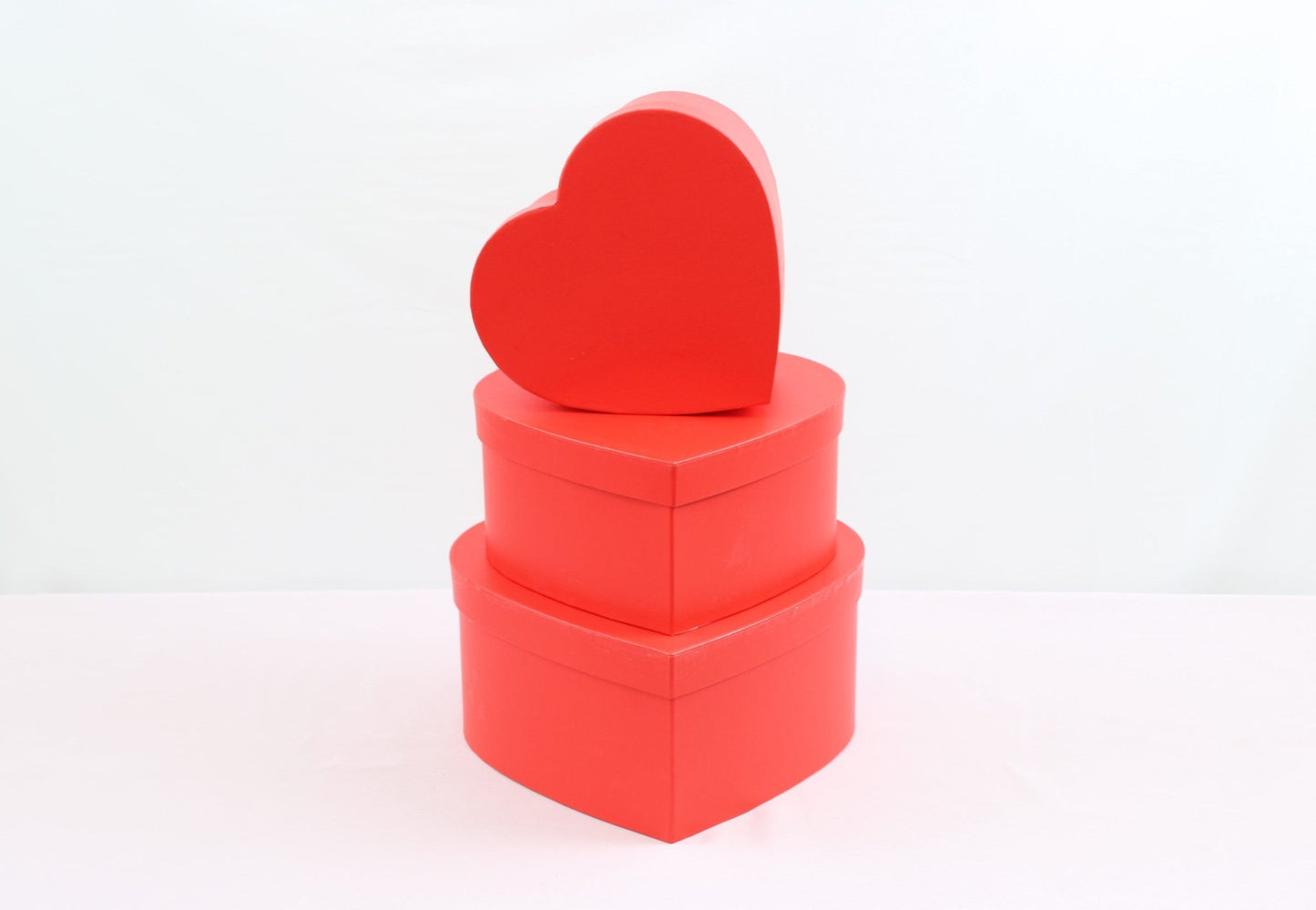 Minimalist Solid Color Heart Flower Gift Box - Elegant Supply