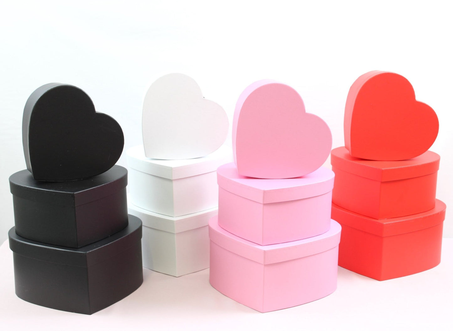 Minimalist Solid Color Heart Flower Gift Box - Elegant Supply