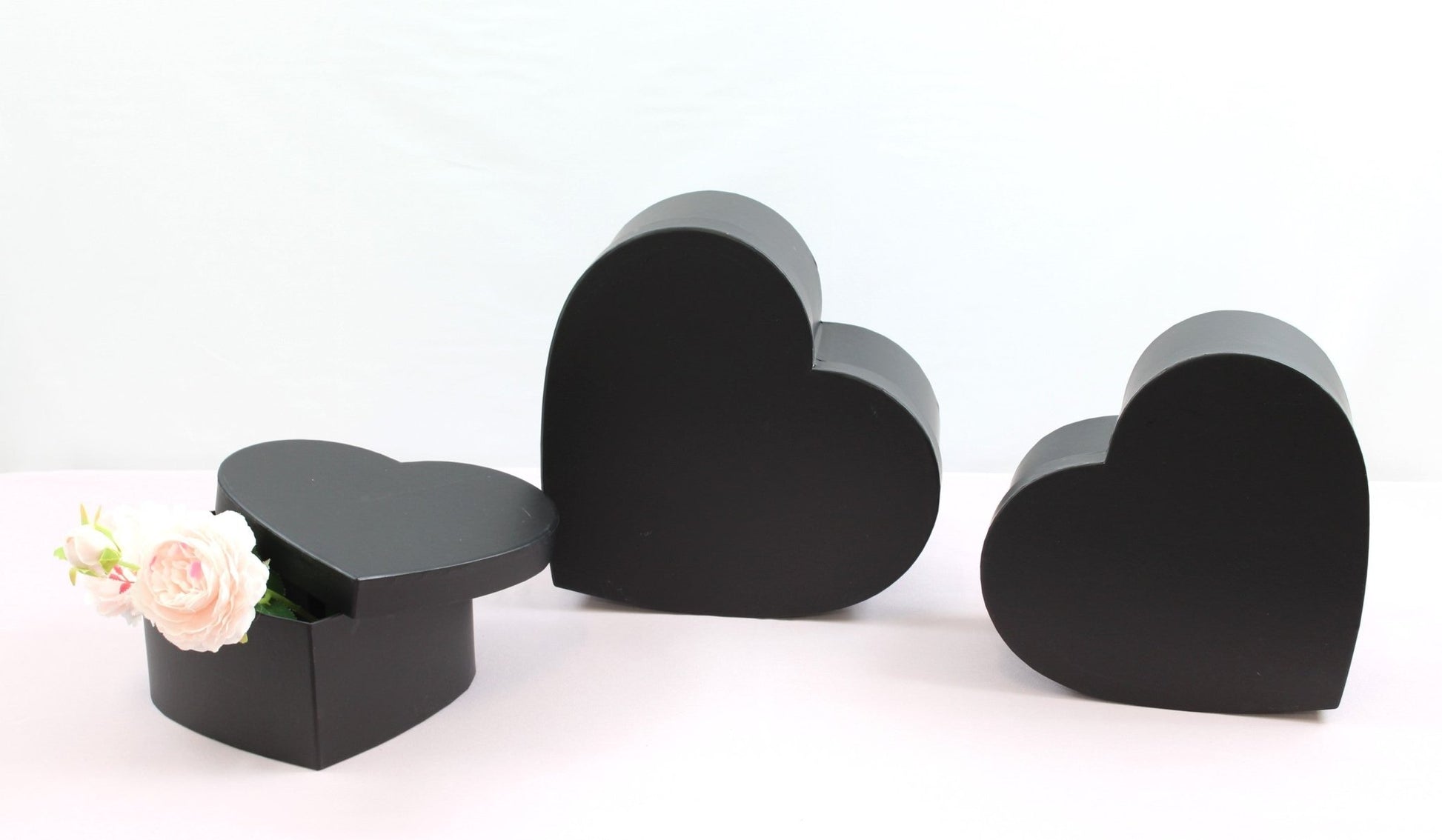 Minimalist Solid Color Heart Flower Gift Box - Elegant Supply