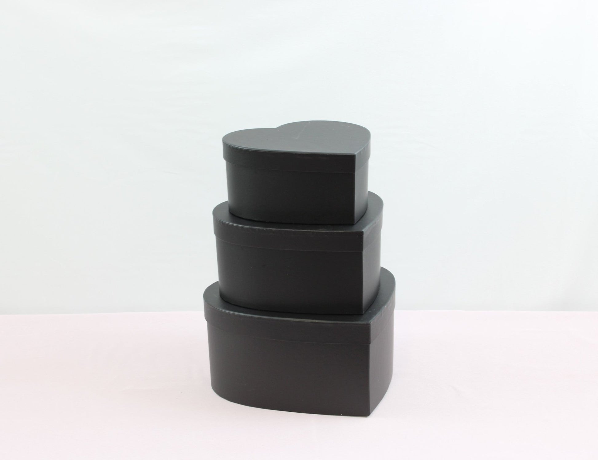 Minimalist Solid Color Heart Flower Gift Box - Elegant Supply