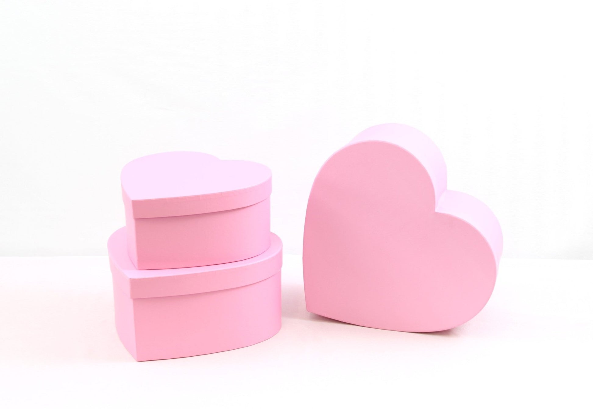 Minimalist Solid Color Heart Flower Gift Box - Elegant Supply