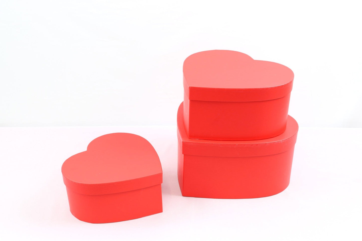 Minimalist Solid Color Heart Flower Gift Box - Elegant Supply