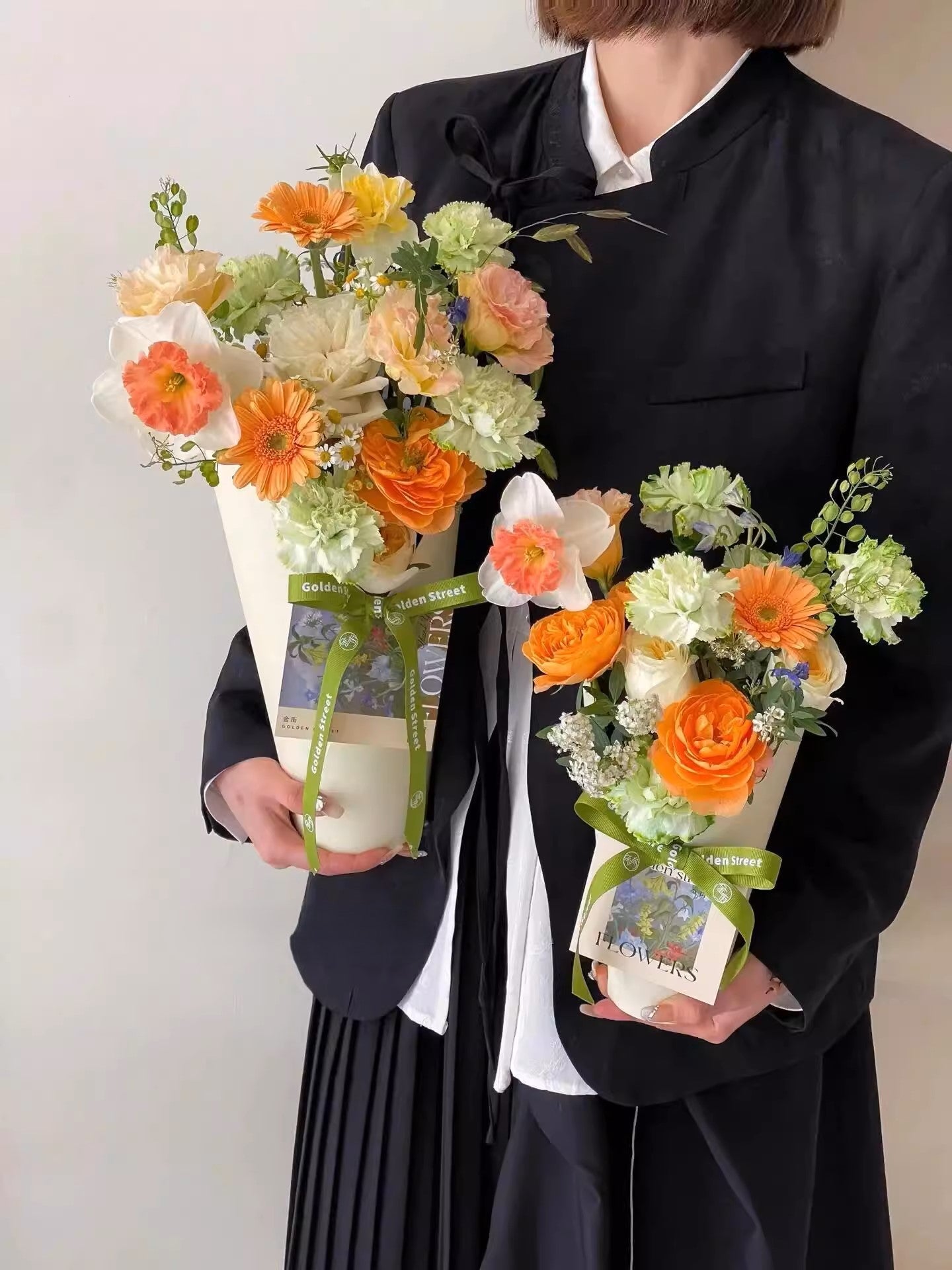 Rigid Cone Flower Box with liner included - Elegant Supply