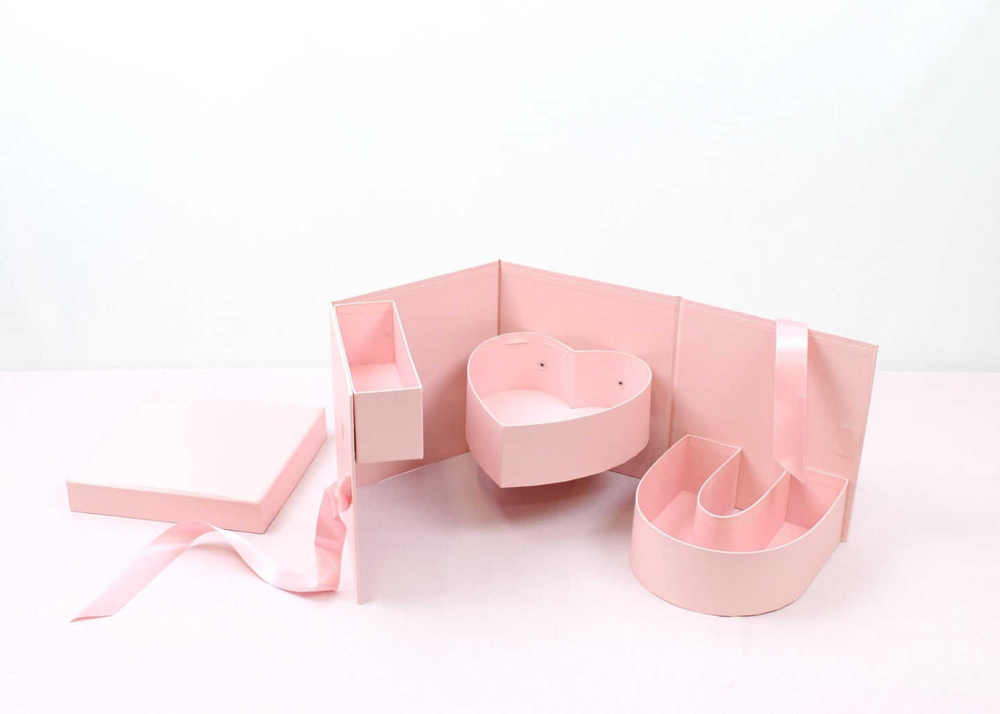 Rotating Monogram I Love You Flower Gift Box - Elegant Supply