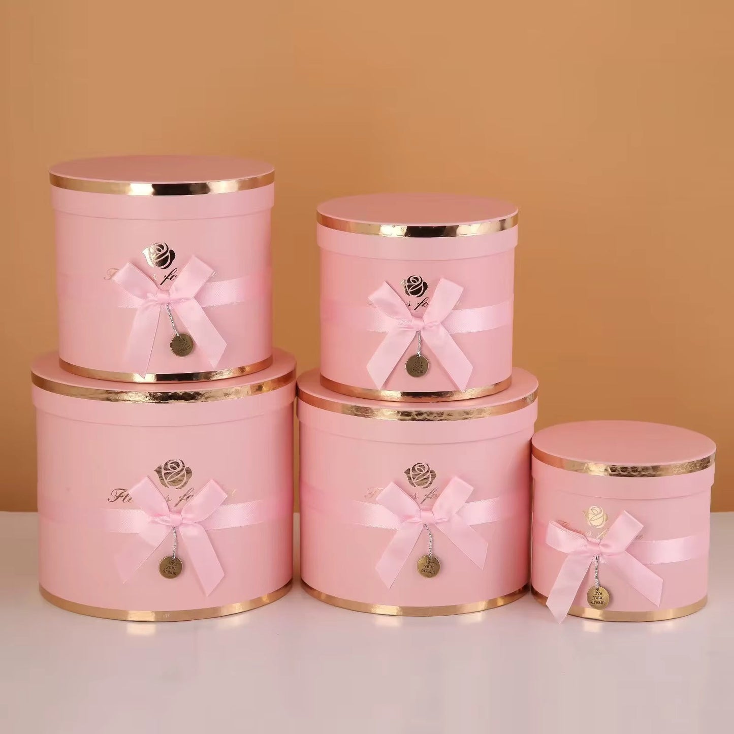 Round Flower Gift Box with Bow and Medaillon - Elegant Supply