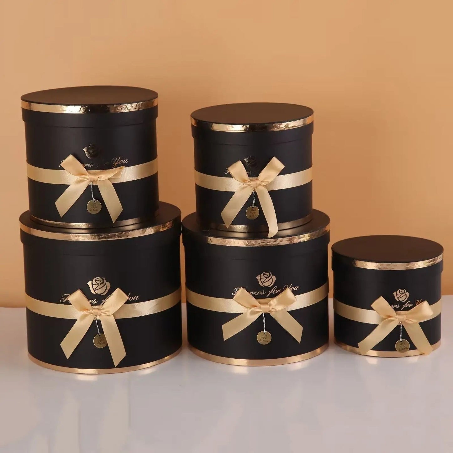 Round Flower Gift Box with Bow and Medaillon - Elegant Supply