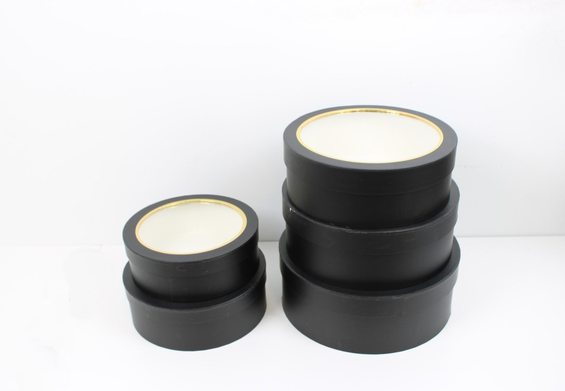 Round Flower Gift Box with clear lid - Elegant Supply