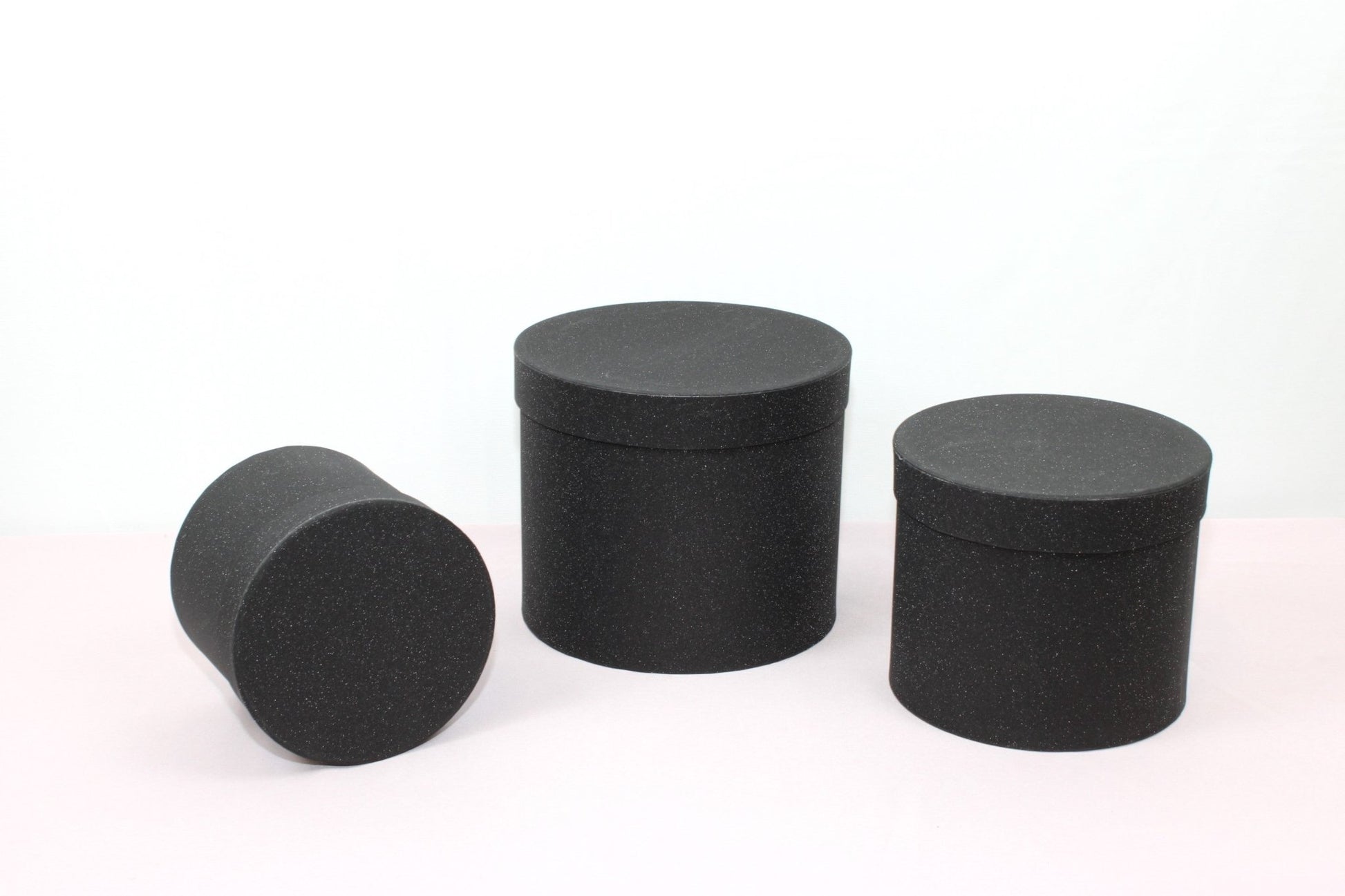 Shiny Round Flower Hat Box with Lid - Elegant Supply