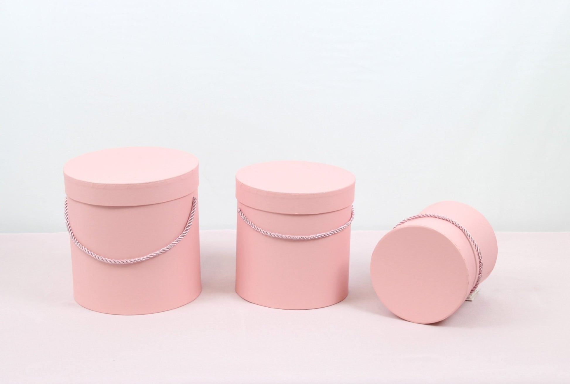 Simple Solid Color Round Hat Flower Box with Lid - Elegant Supply