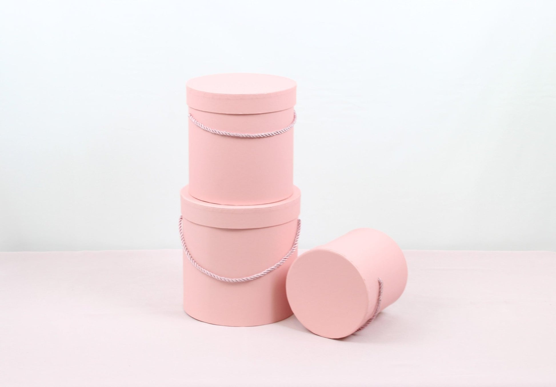 Simple Solid Color Round Hat Flower Box with Lid - Elegant Supply