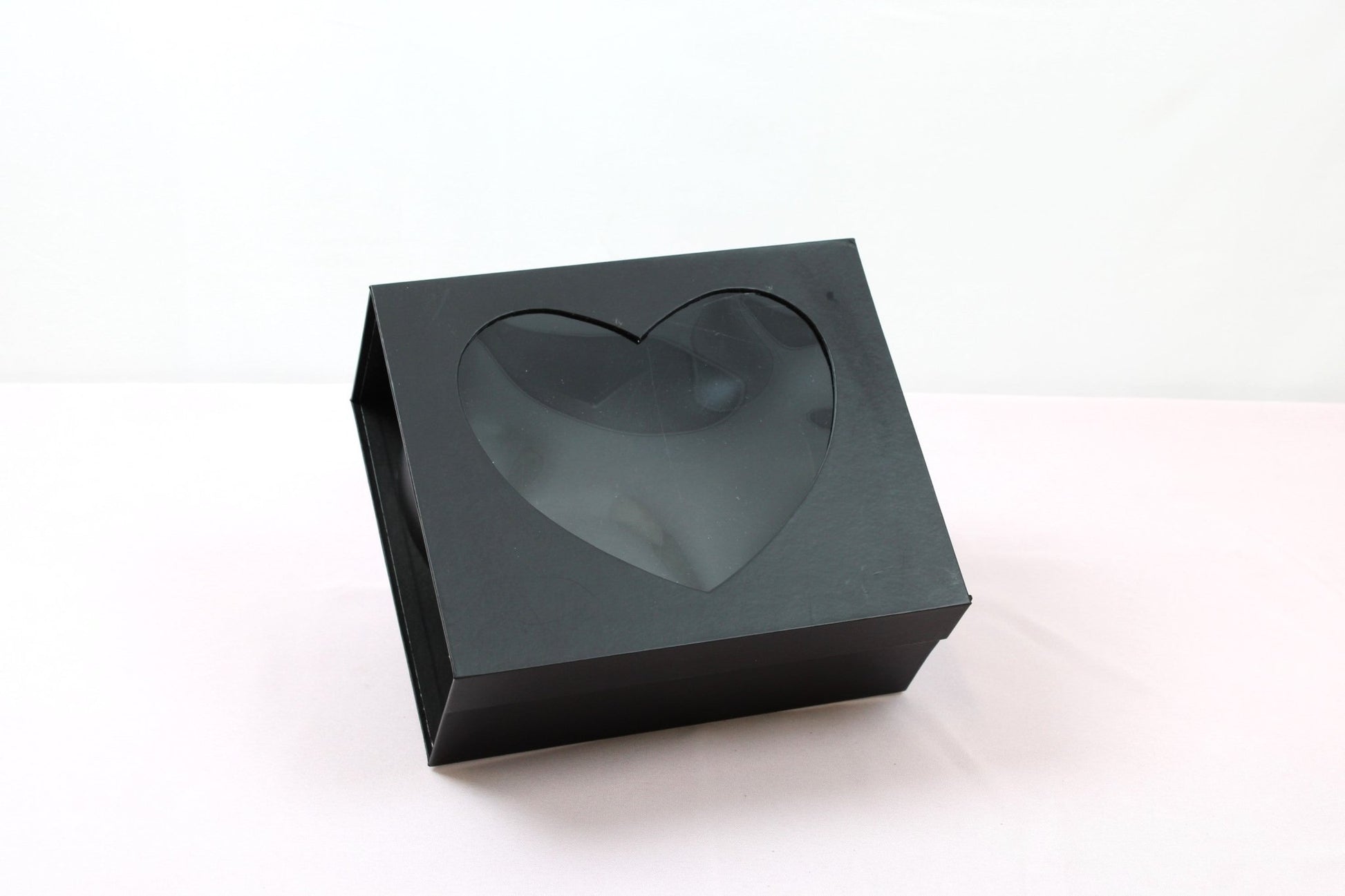 Square Magentic Heart Flower Gift Box - Elegant Supply