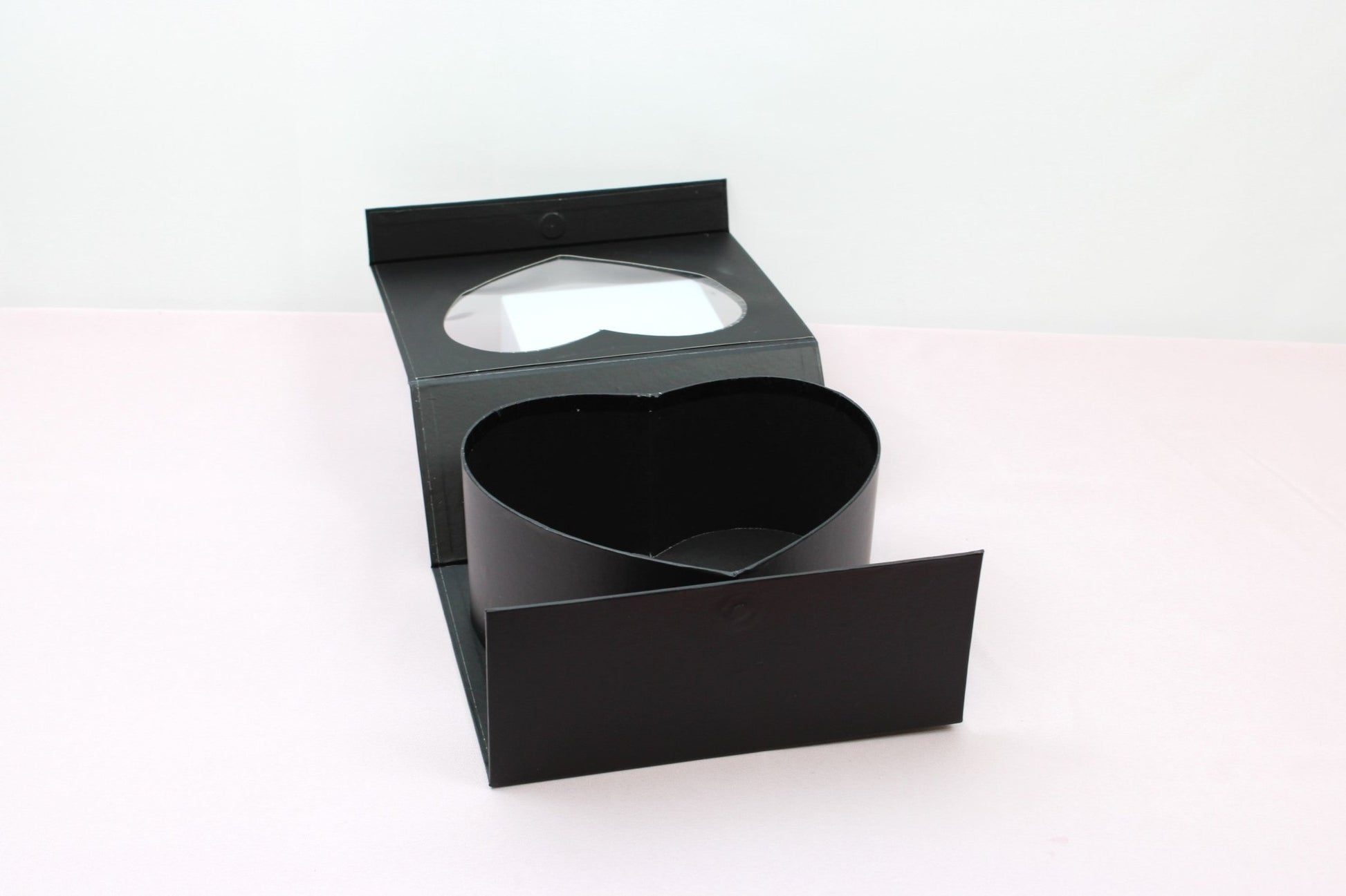 Square Magentic Heart Flower Gift Box - Elegant Supply
