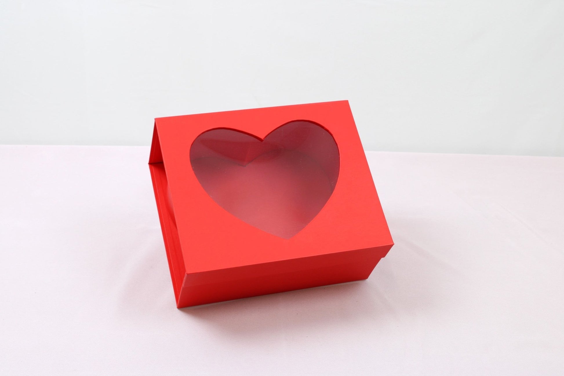 Square Magentic Heart Flower Gift Box - Elegant Supply