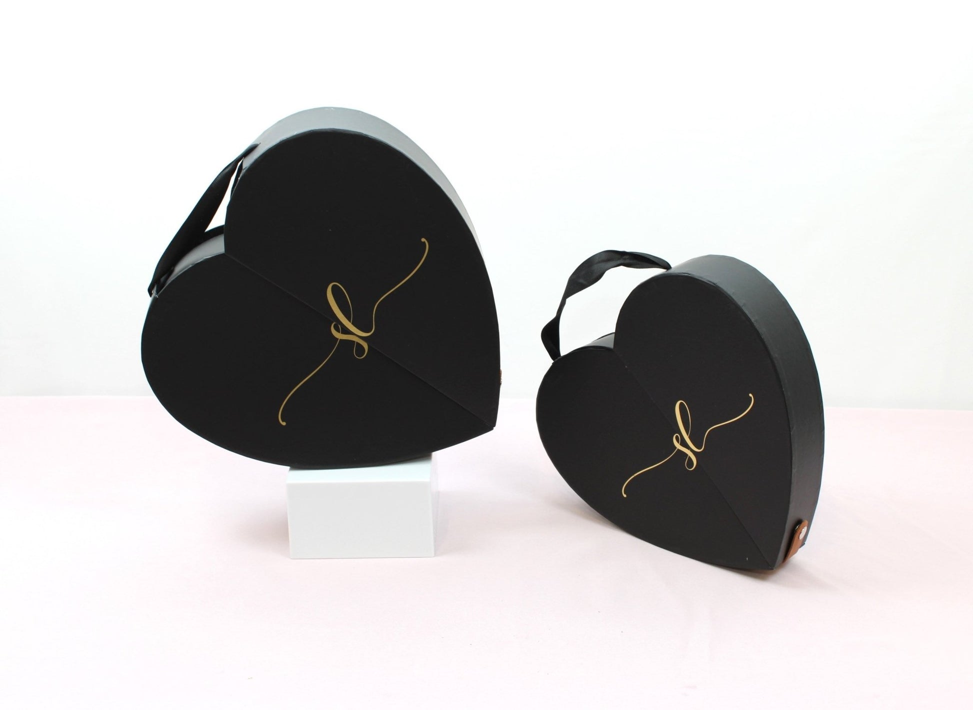 Sweet Love Heart Flower Gift Box - Elegant Supply