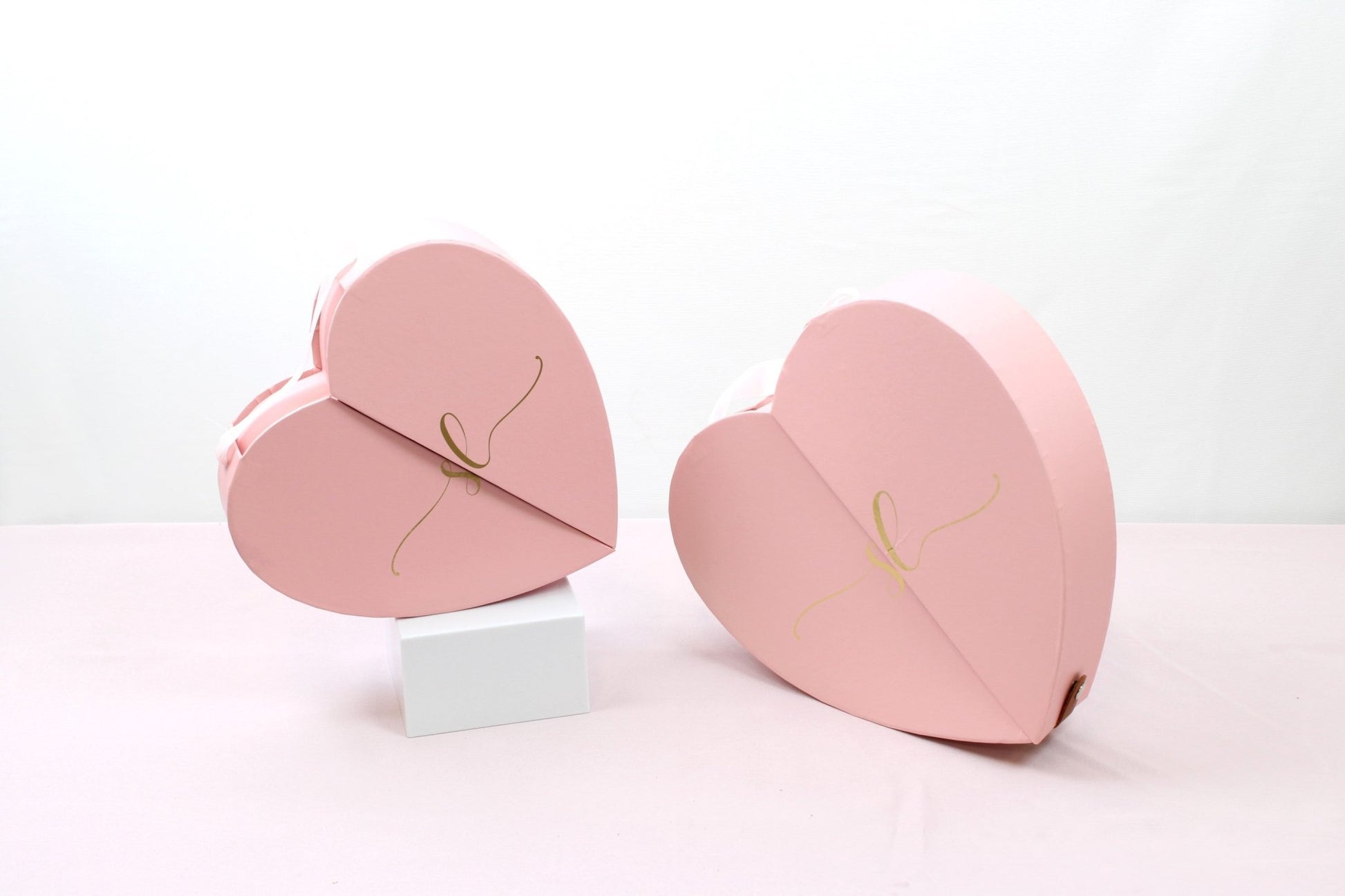 Sweet Love Heart Flower Gift Box - Elegant Supply