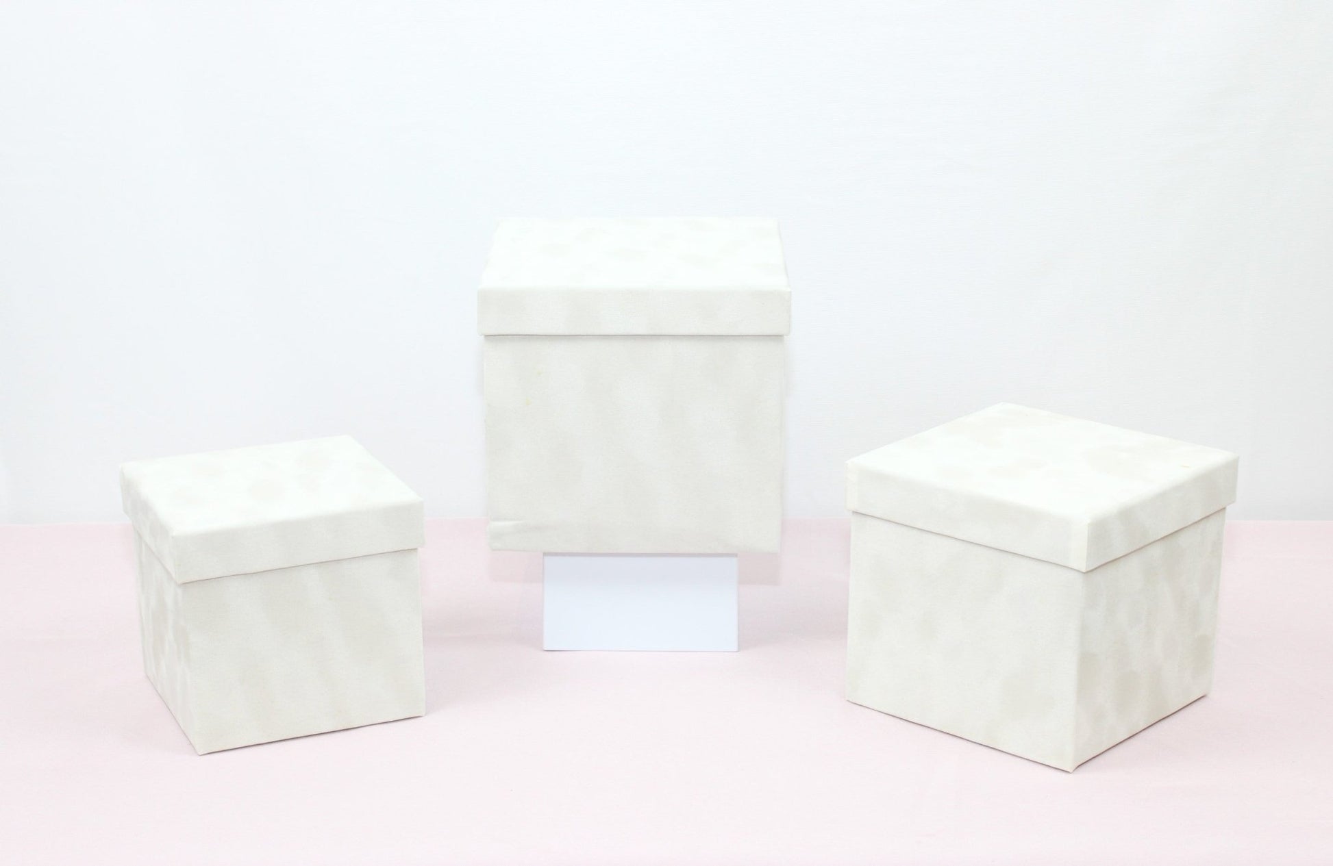 Velvet Cube Square Flower Hat Box with Lid - Elegant Supply