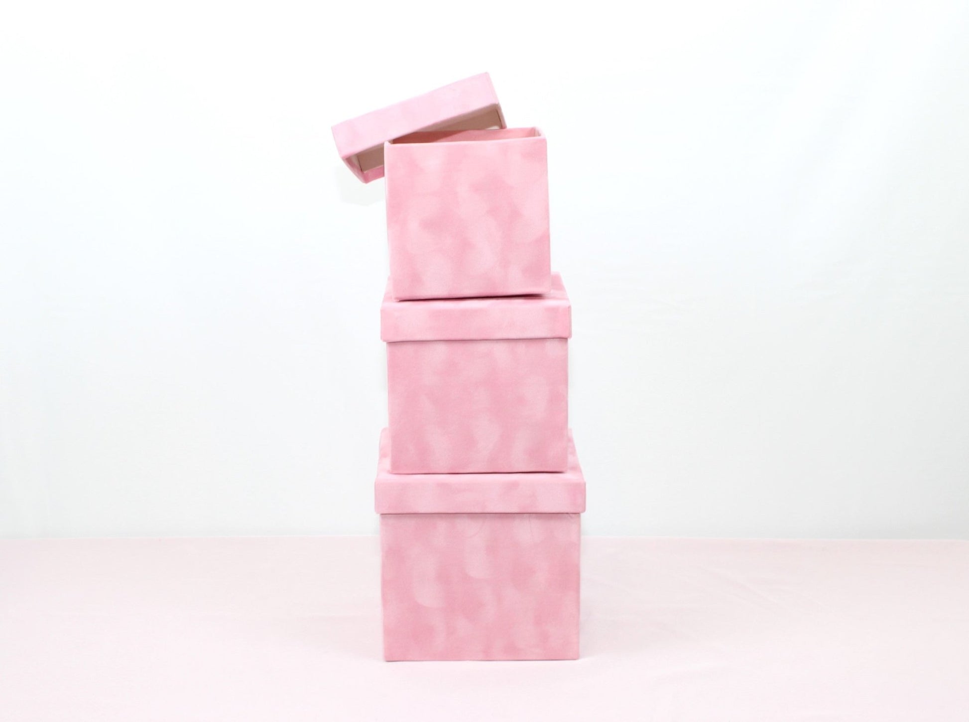 Velvet Cube Square Flower Hat Box with Lid - Elegant Supply