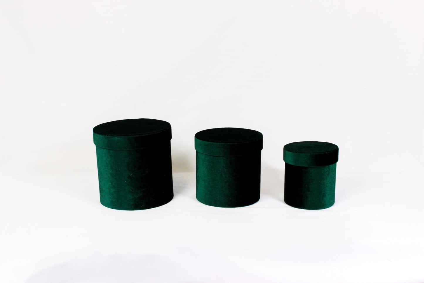 Velvet Round Flower Hat Box with Lid - Elegant Supply