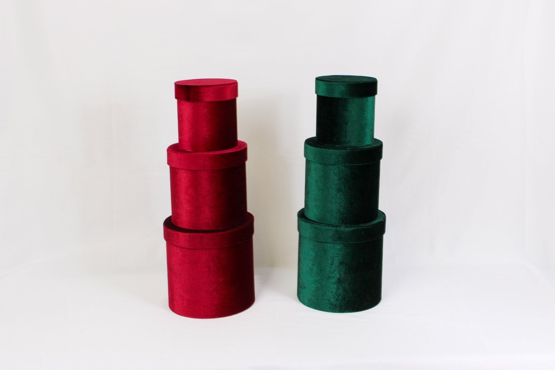 Velvet Round Flower Hat Box with Lid - Elegant Supply