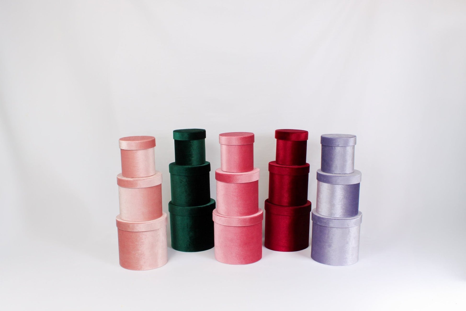 Velvet Round Flower Hat Box with Lid - Elegant Supply