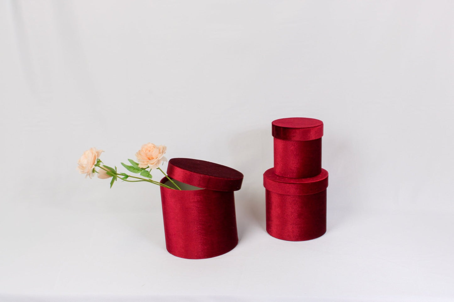 Velvet Round Flower Hat Box with Lid - Elegant Supply